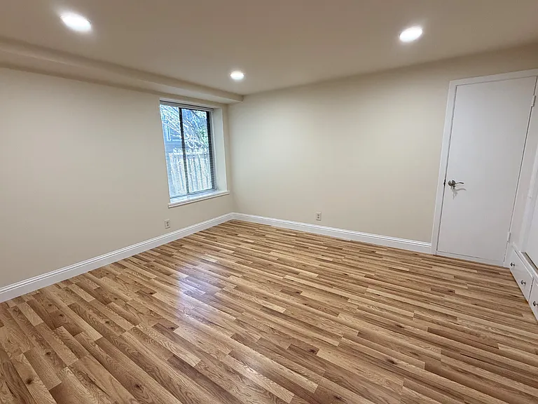345 Granada Dr — Photo 28