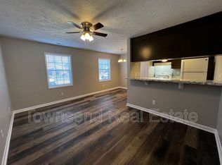 1433A Ireland Dr, Fayetteville, NC 28304