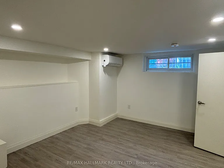 3 Whitewood Rd #LOWER — Photo 9