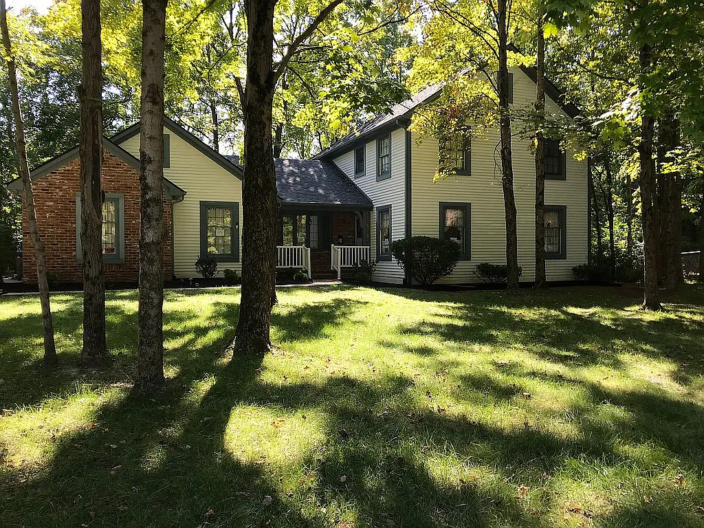 9005 Clipper Ct photo 1