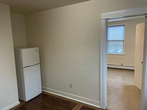 4th image of 350 Palisade Ave APT 1