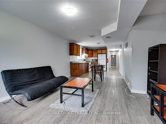 3rd image of 151 Bridgeport Rd E #4