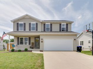 2903 Red Oak Rd, Bloomington, IL 61704