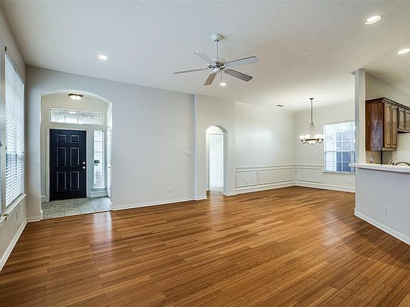 4th image of 9308 Dark Forest Dr