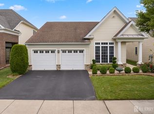 25 Copernicus Ct, East Windsor, NJ 08512