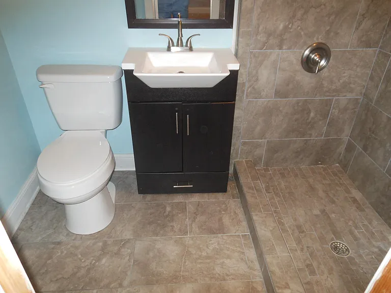 1832C N Elm St #C — Photo 16