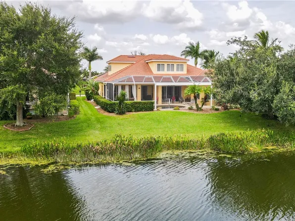 2642 Stonyhill Ct, Cape Coral, FL 33991