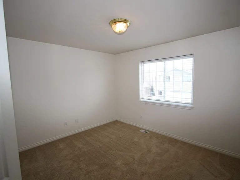 6446 E 10th Ave — Photo 15