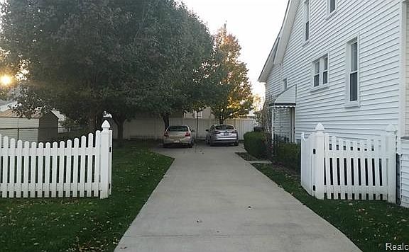 3rd image of 4164 Irene Ave