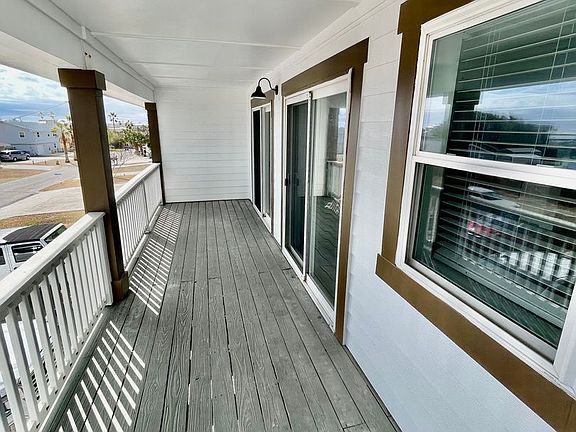 2nd image of 841B Mary St