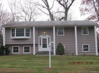 4 Terry Ln, Blauvelt, NY 10913