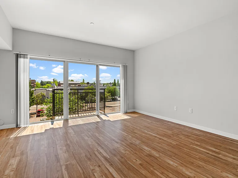 The Platform Apartments — Photo 39