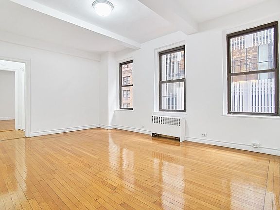 2nd image of 135 E 50th St #5EE