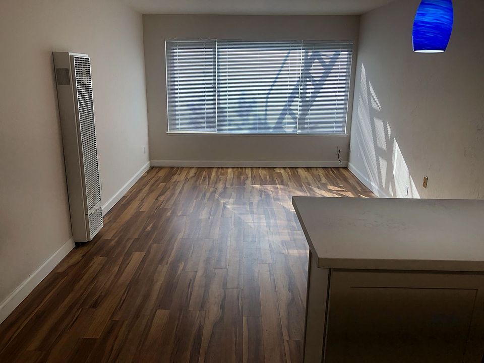 1st image of 101 Broderick St #301