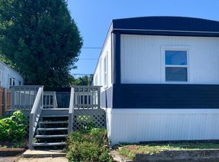 39 Klondike Ave, Westfield, MA 01085