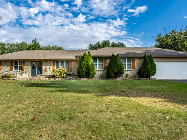 1401 Westwind Dr, Avon, IN 46123