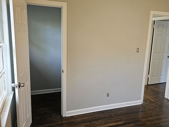 4th image of 4184 Dellwood Dr
