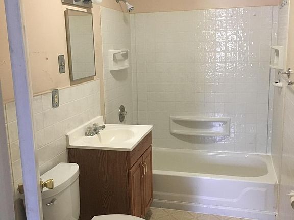 Full Bath