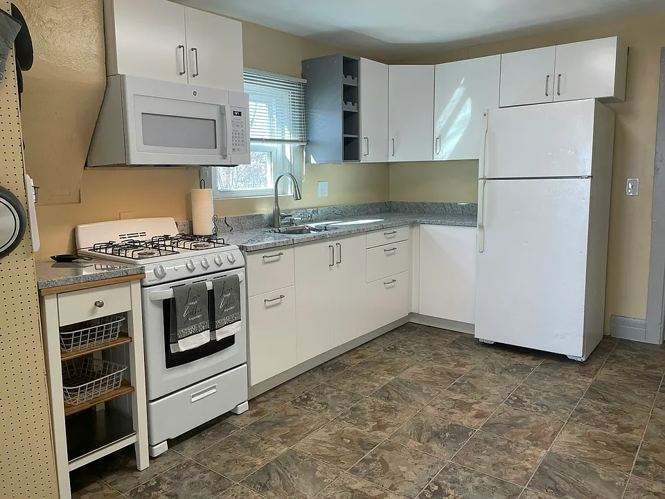 624 Knox Ct #1