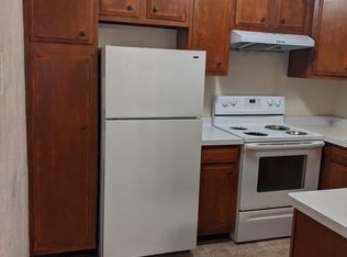 702 12th St #3, Baraboo, WI 53913