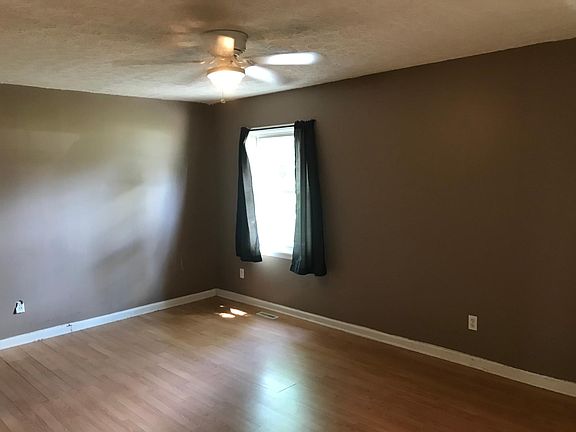 3rd image of 6300 Rygate Dr