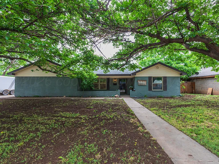 3301 Palmetto Trl — Photo 2