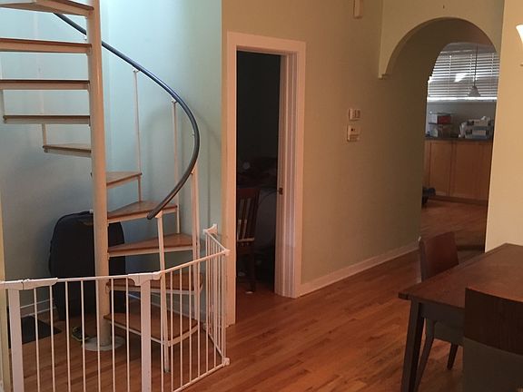 3rd image of 1055 W Wellington Ave #3D