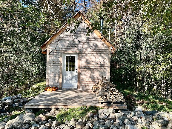 3rd image of 3149 Wallace Hill Rd