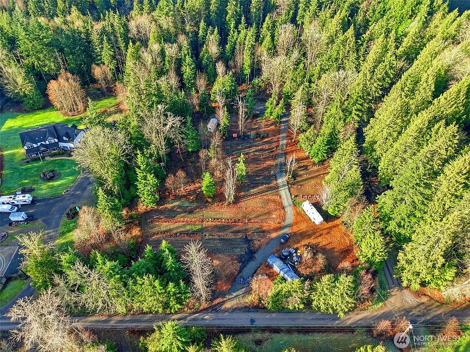1st image of 2514 177th Avenue NE