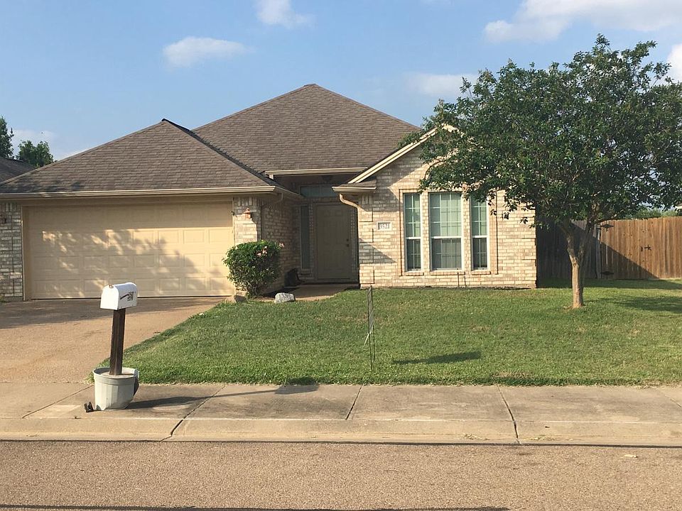 1st image of 3521 Farah Dr