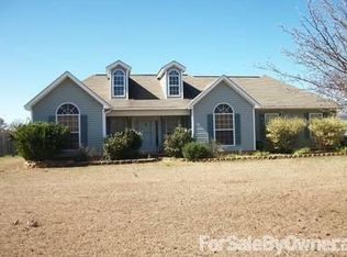 145 Jones Rd, Byron, GA 31008