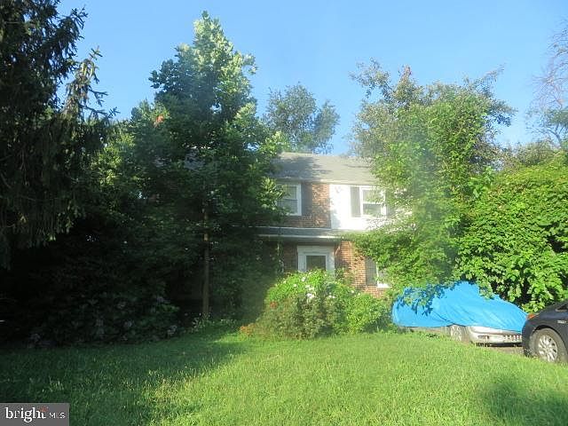 2nd image of 22 Dewey Rd