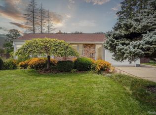2137 Covert Rd, Burton, MI 48509