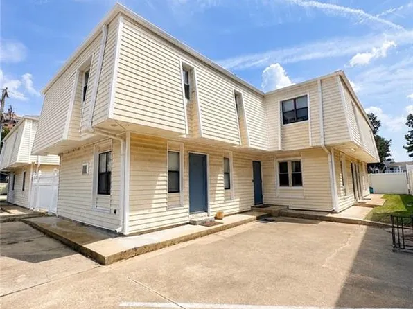 3149 Page Ave APT 122, Virginia Beach, VA 23451
