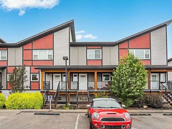 2nd image of 160 Marlatte Cres #867209