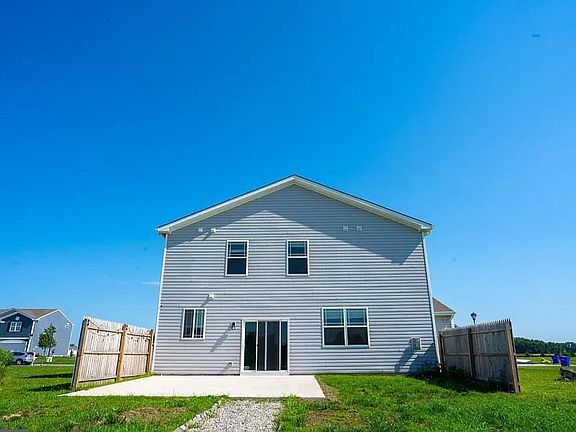 4th image of 475 Sunshine Blvd