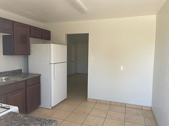2nd image of 2706 W Missouri Ave #3