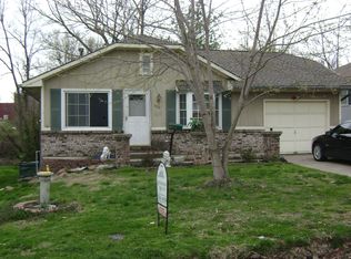 1705 State St, Lexington, MO 64067