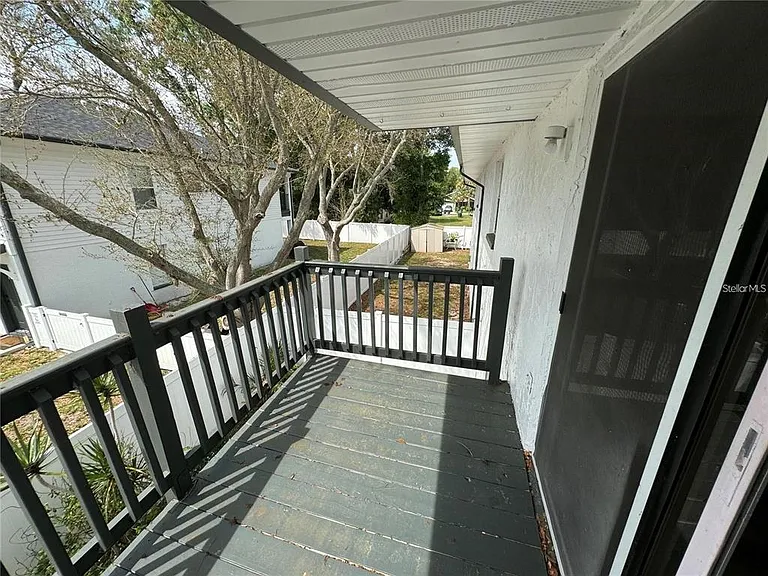 310 7th St N #A — Photo 5