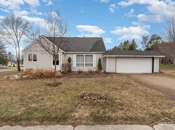 1130 Klondike Ave, Petoskey, MI 49770