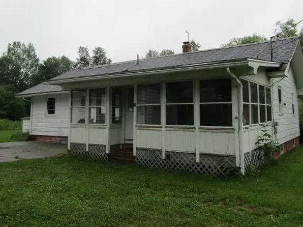 1036 State Road, Mapleton, ME 04757