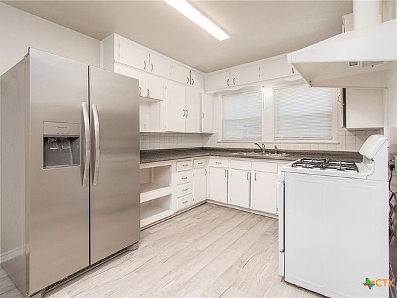 5th image of 803 N 8th St
