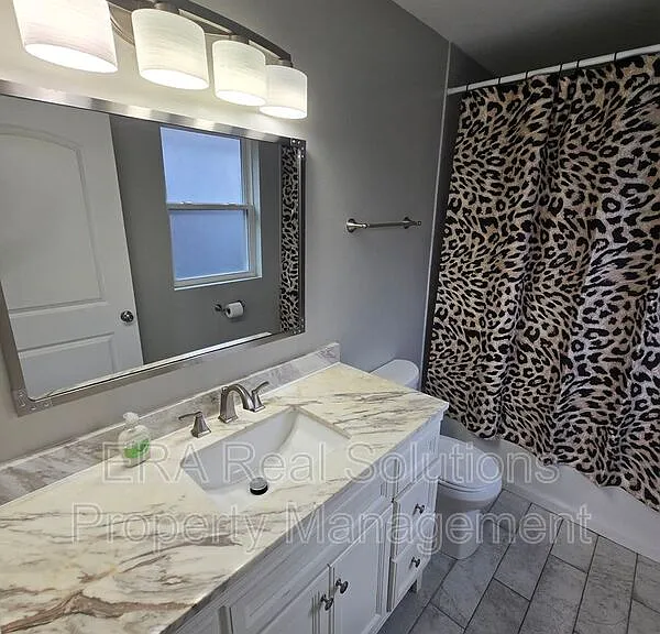 859 Reinhard Ave — Photo 23