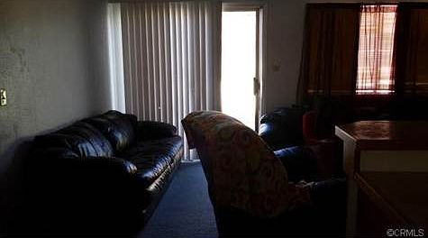 4th image of 14811 Wintergreen St