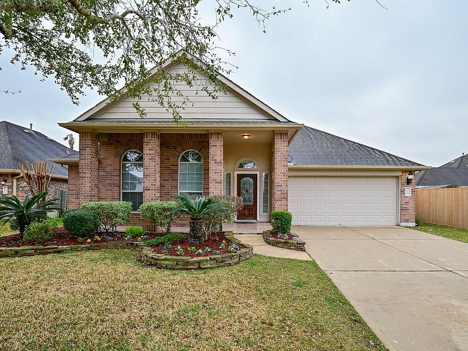 1st image of 473 Magnolia Xing