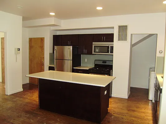 Rented by Mauro Bros Real Estate Services LLC | media 29