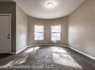 6343 S Saint Lawrence Ave #1, Chicago, IL 60637