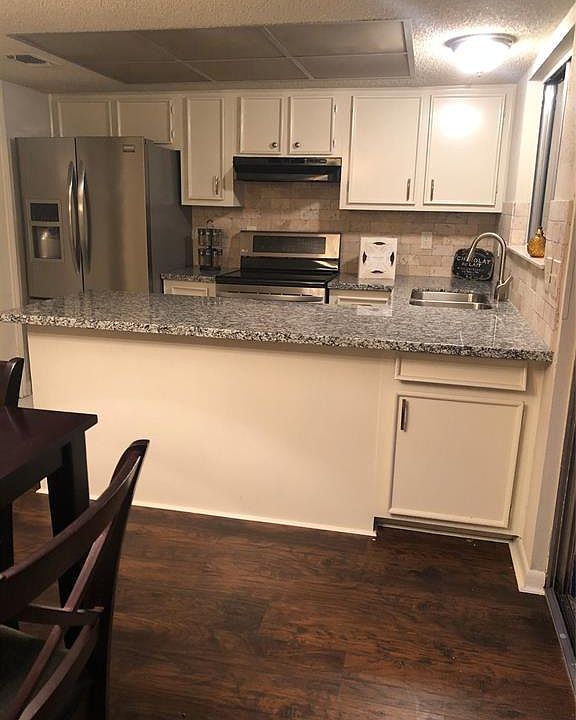 1st image of 10845 Sandpiper Dr #194