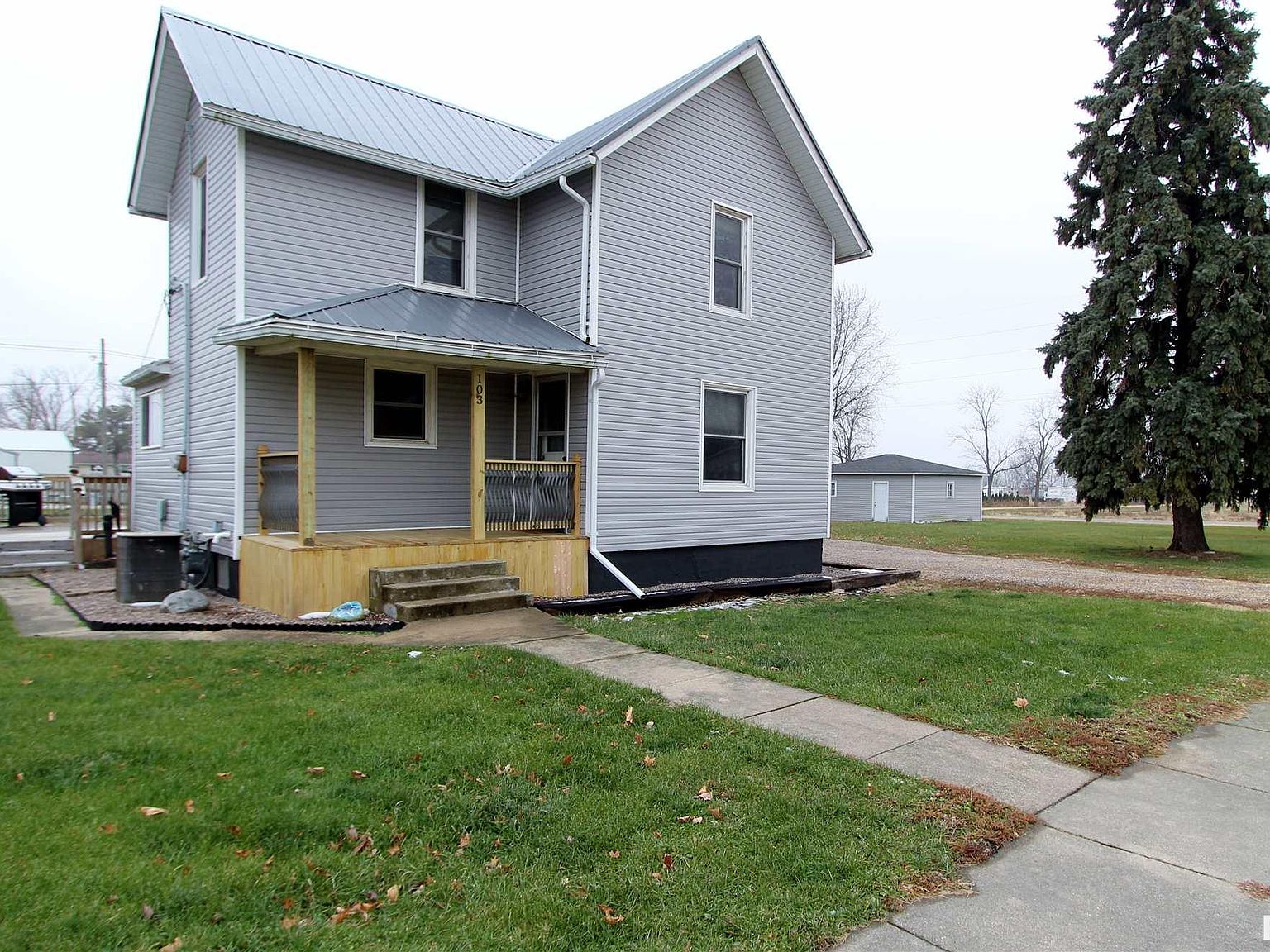 103 Main St, Calamus, IA 52729 Zillow