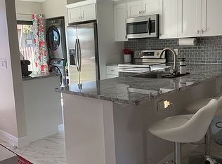 817 Sky Pine Way APT F, Greenacres, FL 33415